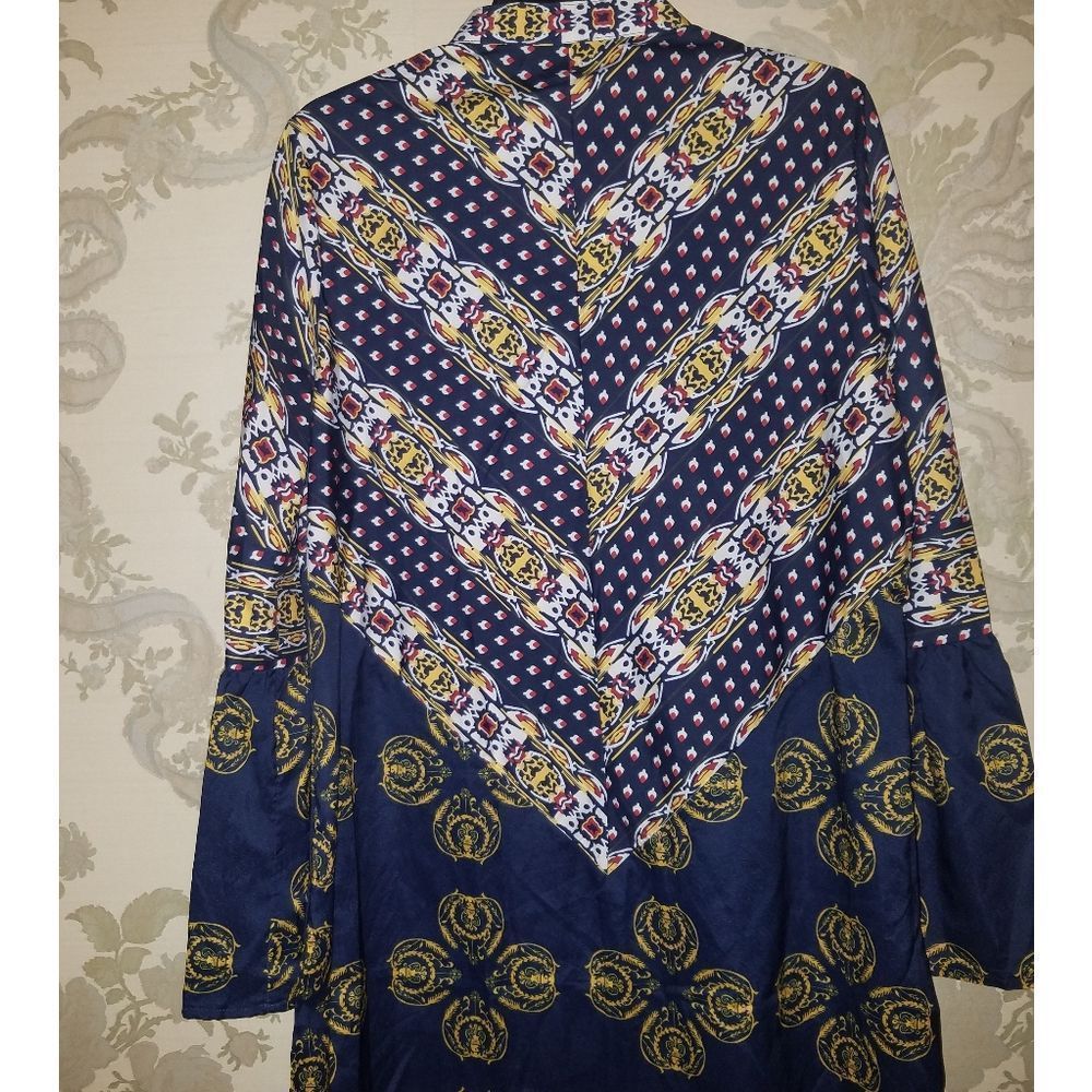 Beautiful Boho Blouse with Bell Sleeves🌟 - Picture 5 of 6